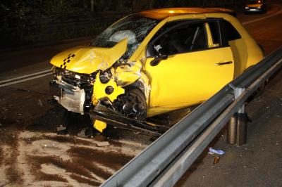 Pforzheim: Frontalzusammenstoss fordert 3 Schwerverletzte